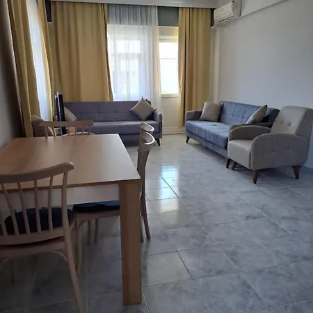 Tomris Apartahotel *